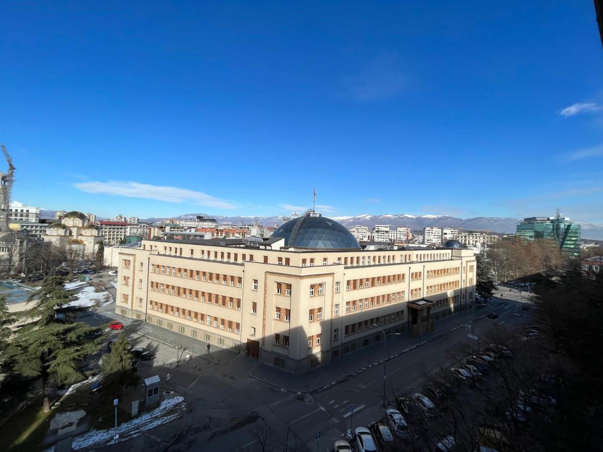 Mickitos City Center Apartment Skopje Ngoại thất bức ảnh