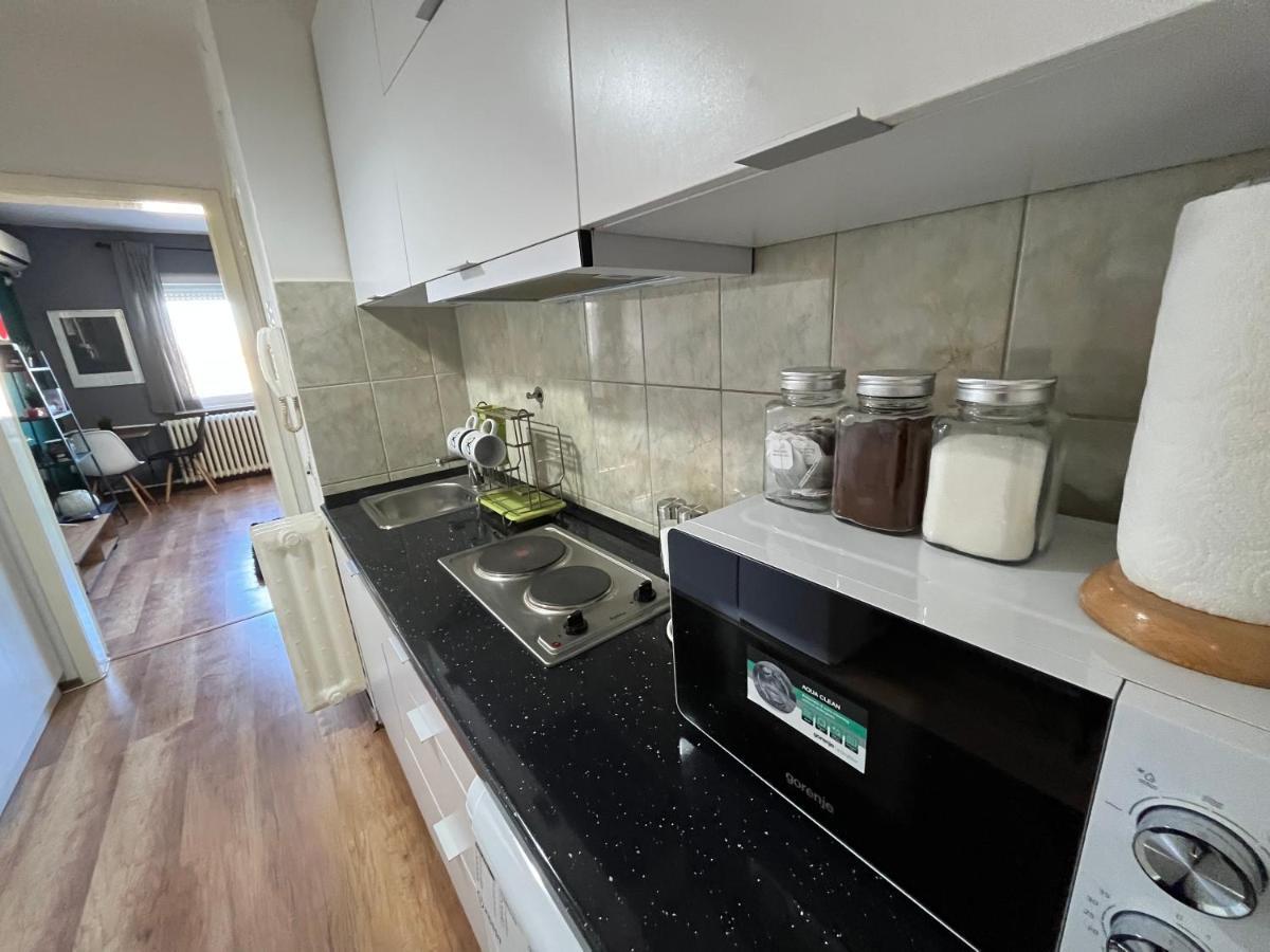 Mickitos City Center Apartment Skopje Ngoại thất bức ảnh